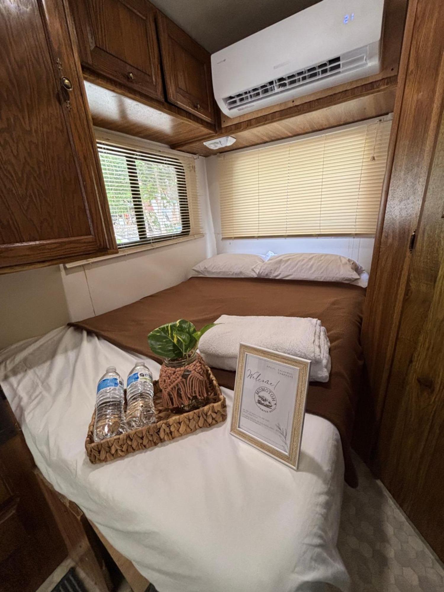 ホテル Momotoh Camper スプヒル エクステリア 写真