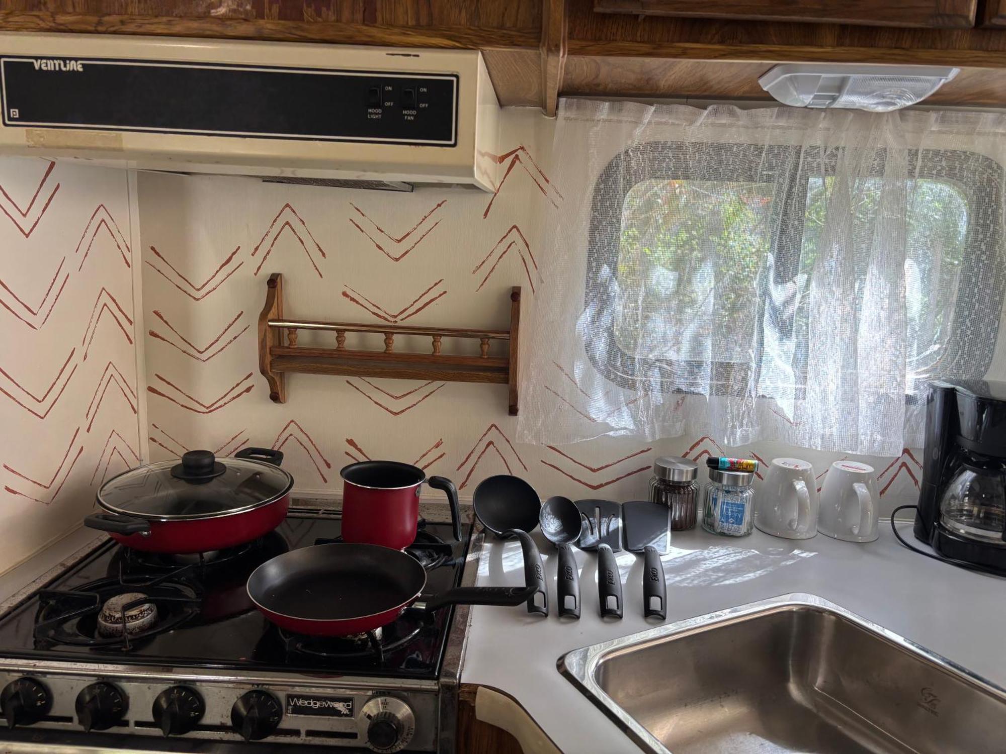 ホテル Momotoh Camper スプヒル エクステリア 写真