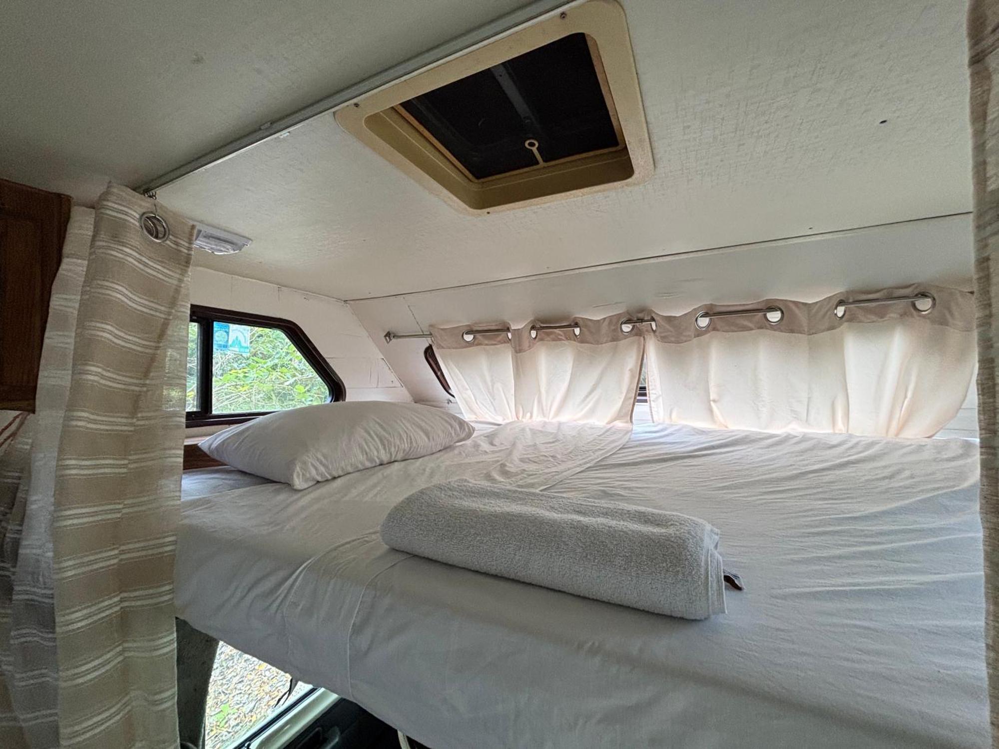 ホテル Momotoh Camper スプヒル エクステリア 写真