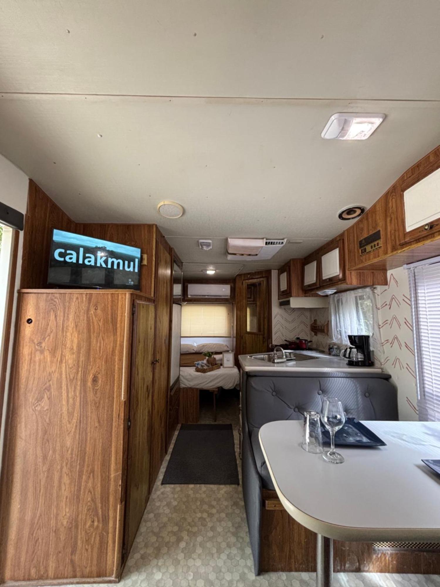 ホテル Momotoh Camper スプヒル エクステリア 写真