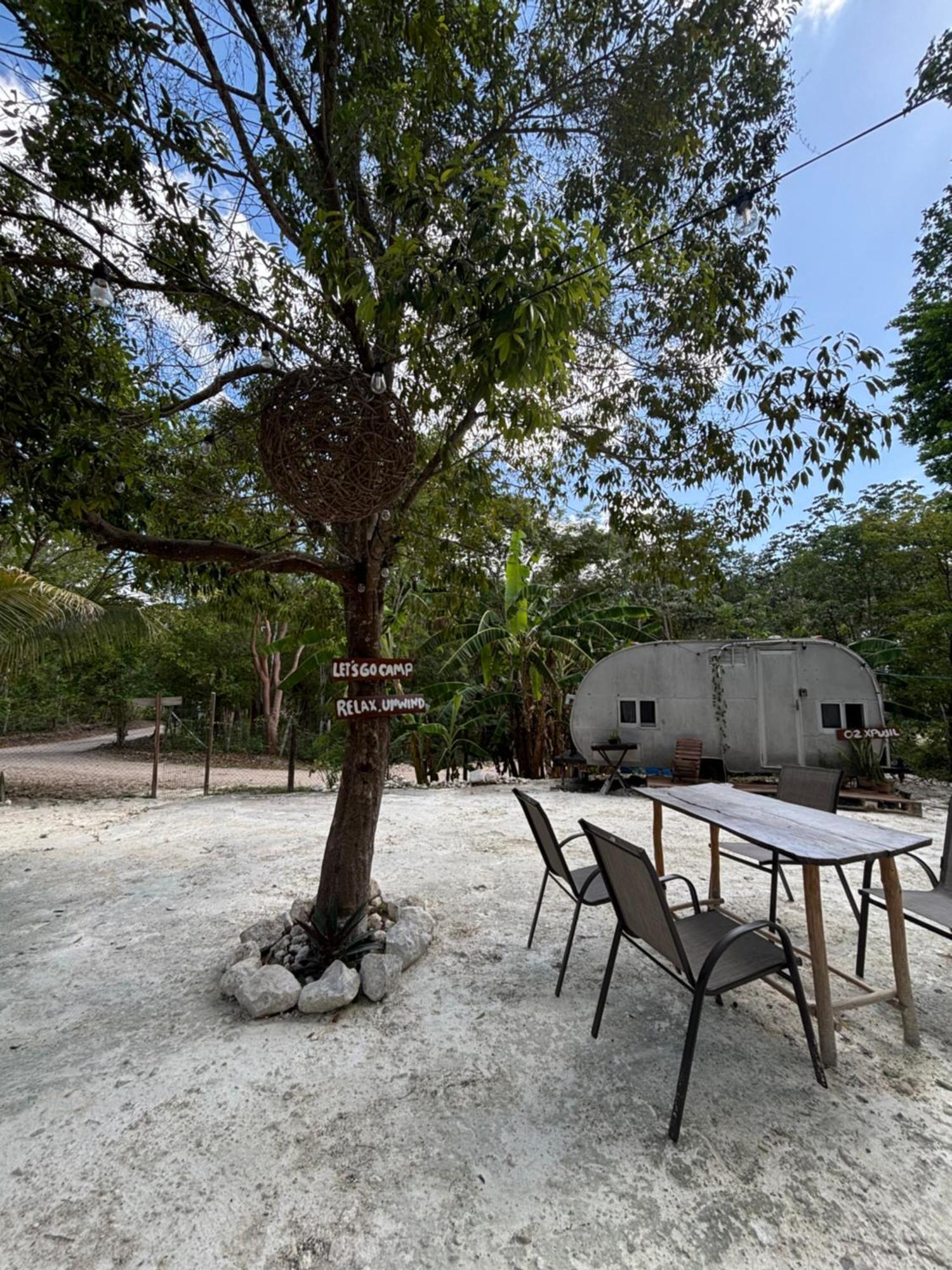 ホテル Momotoh Camper スプヒル エクステリア 写真